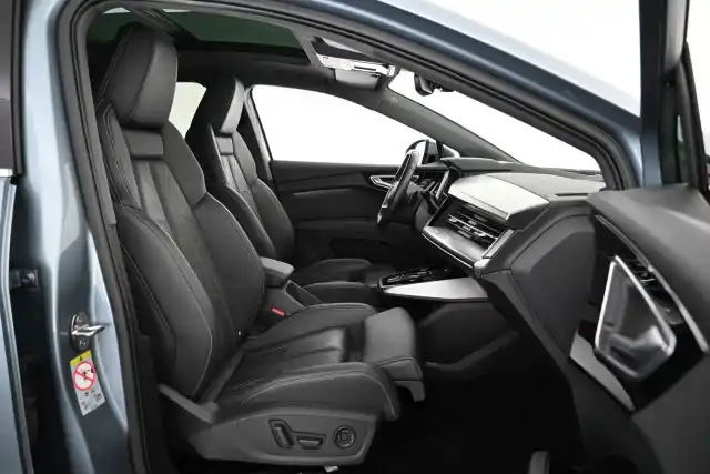 Sininen Maastoauto, Audi Q4 e-tron – VAR-35983