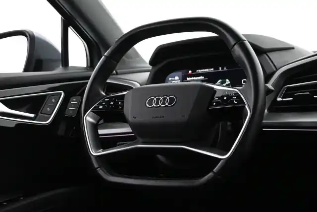 Sininen Maastoauto, Audi Q4 e-tron – VAR-35983