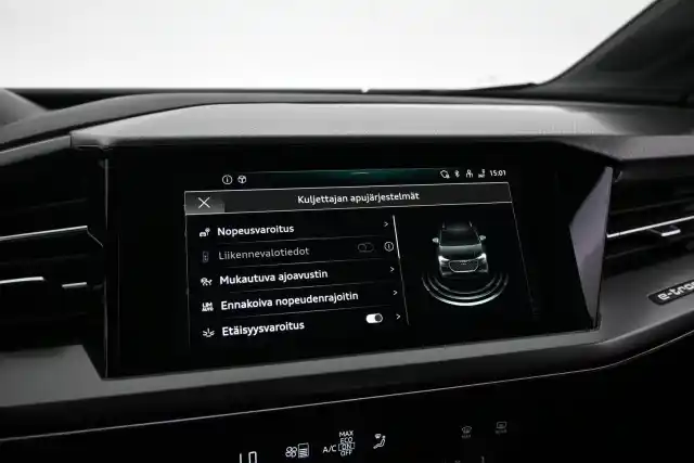 Sininen Maastoauto, Audi Q4 e-tron – VAR-35983