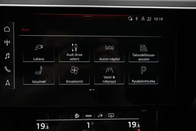Musta Maastoauto, Audi Q8 e-tron – VAR-36078