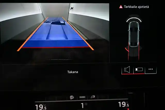 Musta Maastoauto, Audi Q8 e-tron – VAR-36078