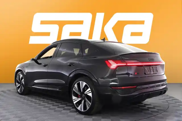 Musta Maastoauto, Audi Q8 e-tron – VAR-36078