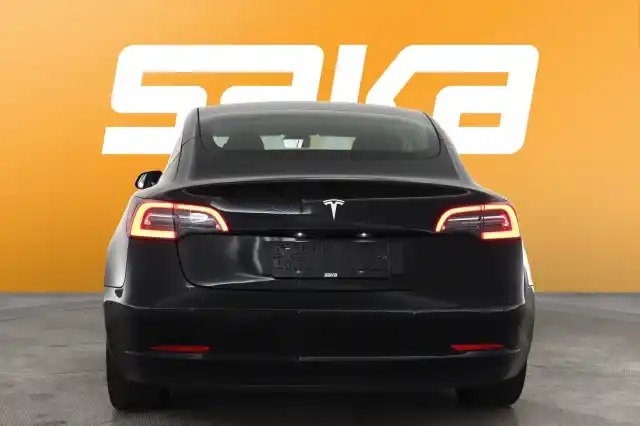 Musta Sedan, Tesla Model 3 – VAR-36291