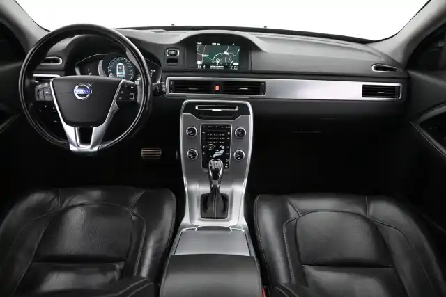 Ruskea Farmari, Volvo XC70 – VAR-36429