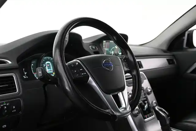 Ruskea Farmari, Volvo XC70 – VAR-36429