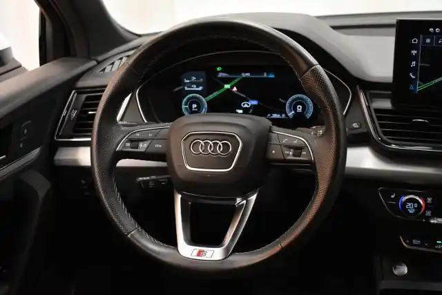 Valkoinen Maastoauto, Audi Q5 – VAR-36592