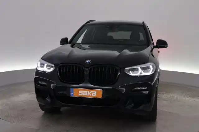 Musta Maastoauto, BMW X3 – VAR-36667