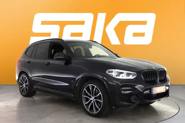 Musta Maastoauto, BMW X3 – VAR-36667