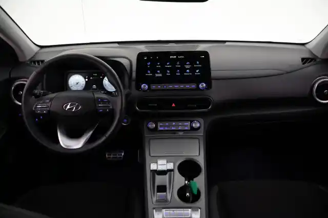 Valkoinen Maastoauto, Hyundai KONA ELECTRIC – VAR-36716