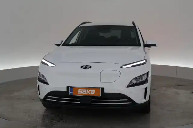 Valkoinen Maastoauto, Hyundai KONA ELECTRIC – VAR-36716