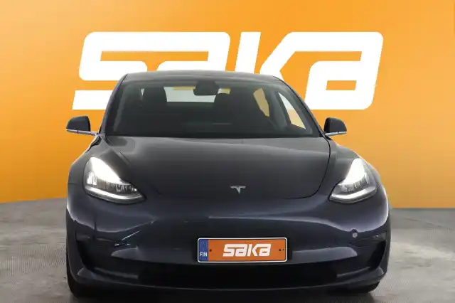 Harmaa Sedan, Tesla Model 3 – VAR-36816