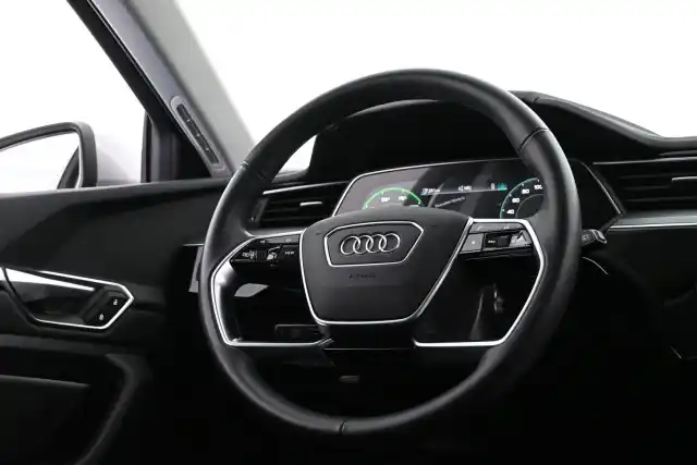 Hopea Maastoauto, Audi e-tron – VAR-36928