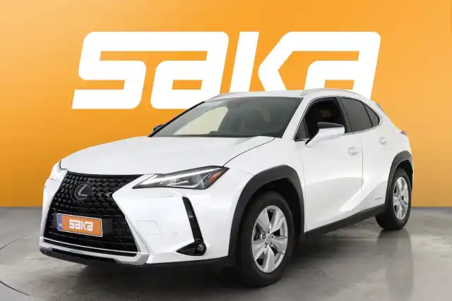 Valkoinen Maastoauto, Lexus UX – VAR-37021