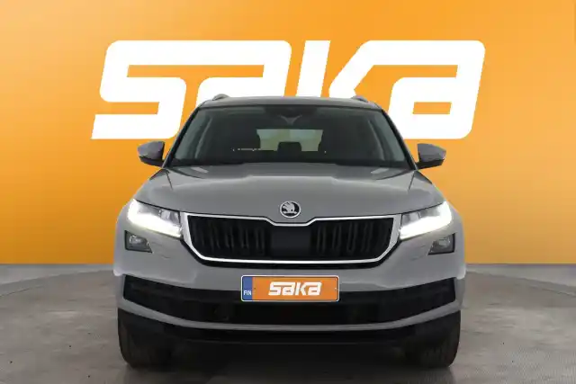 Harmaa Maastoauto, Skoda Kodiaq – VAR-37160