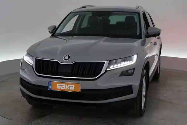 Harmaa Maastoauto, Skoda Kodiaq – VAR-37160