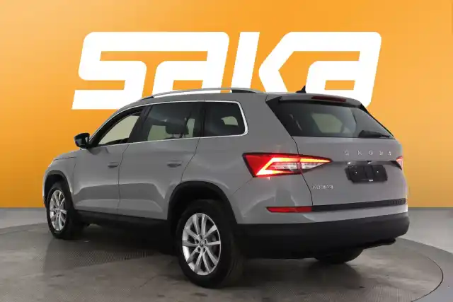 Harmaa Maastoauto, Skoda Kodiaq – VAR-37160