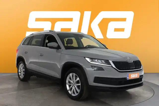 Harmaa Maastoauto, Skoda Kodiaq – VAR-37160