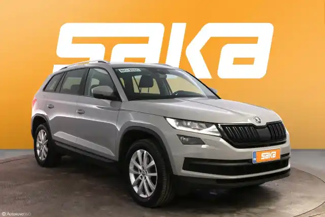 Harmaa Maastoauto, Skoda Kodiaq – VAR-37160