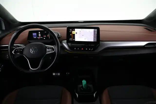 Valkoinen Viistoperä, Volkswagen ID.4 – VAR-37261