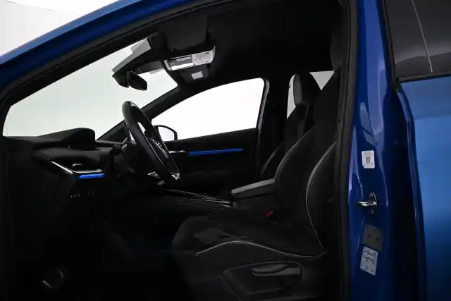 Sininen Maastoauto, Skoda Enyaq – VAR-37492