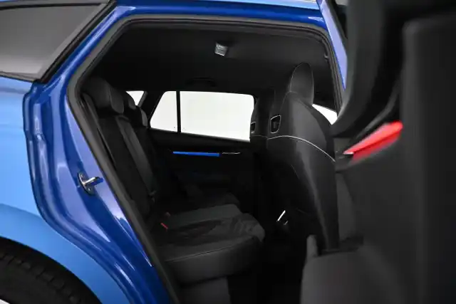 Sininen Maastoauto, Skoda Enyaq – VAR-37492