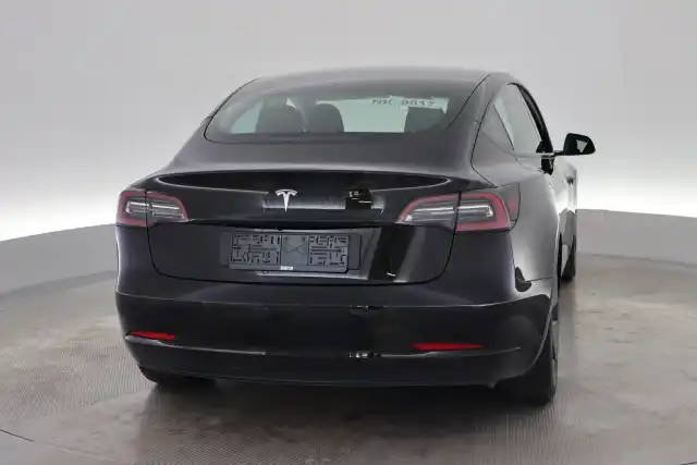 Musta Sedan, Tesla Model 3 – VAR-37578