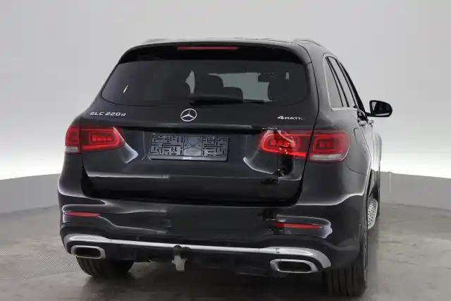 Musta Maastoauto, Mercedes-Benz GLC – VAR-37610