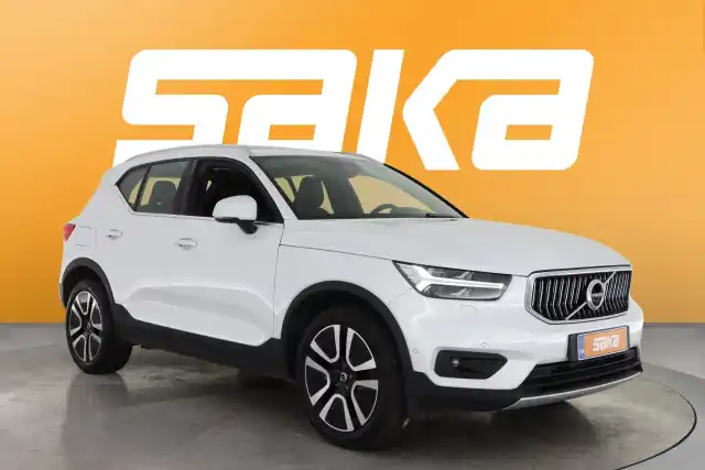 Valkoinen Maastoauto, Volvo XC40 – VAR-37642