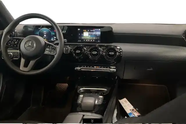 Valkoinen Viistoperä, Mercedes-Benz A – VAR-37818