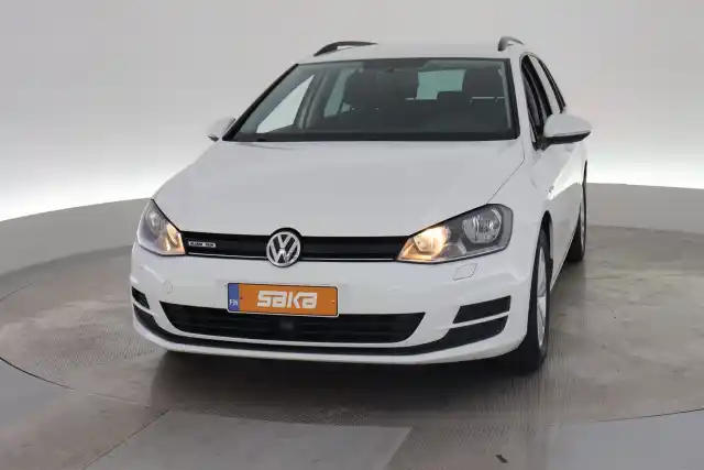 Valkoinen Farmari, Volkswagen Golf – VAR-37865