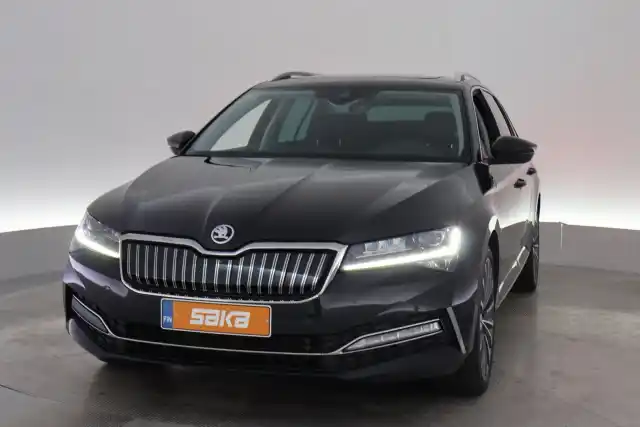 Musta Farmari, Skoda Superb – VAR-37903