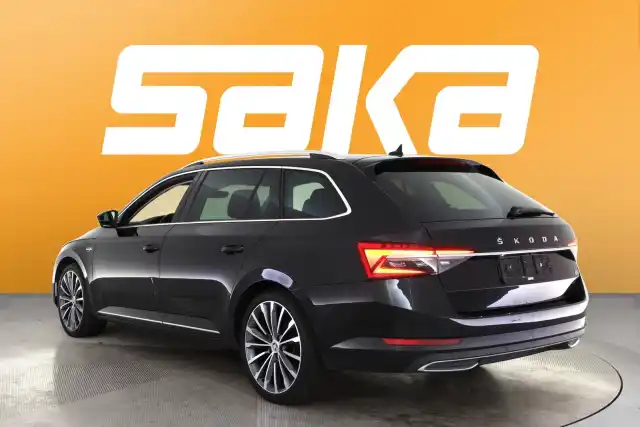 Musta Farmari, Skoda Superb – VAR-37903