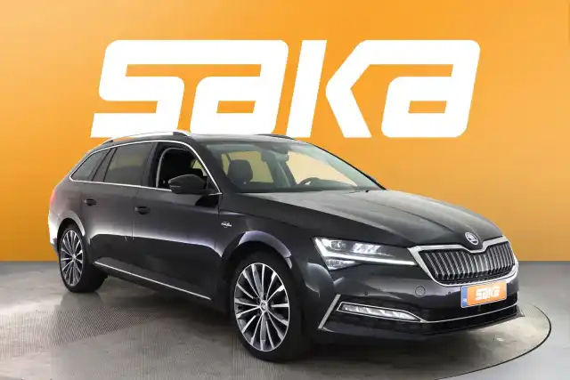 Musta Farmari, Skoda Superb – VAR-37903