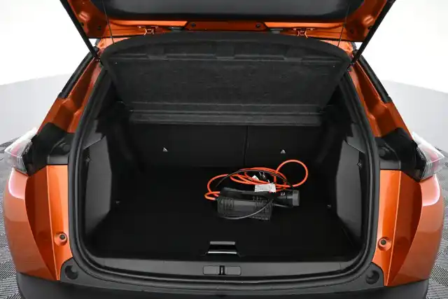 Oranssi Maastoauto, Peugeot e-2008 – VAR-37921