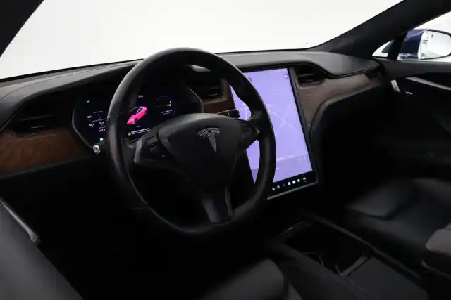 Sininen Sedan, Tesla Model S – VAR-379352