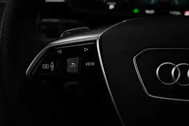 Musta Maastoauto, Audi Q8 e-tron – VAR-38019