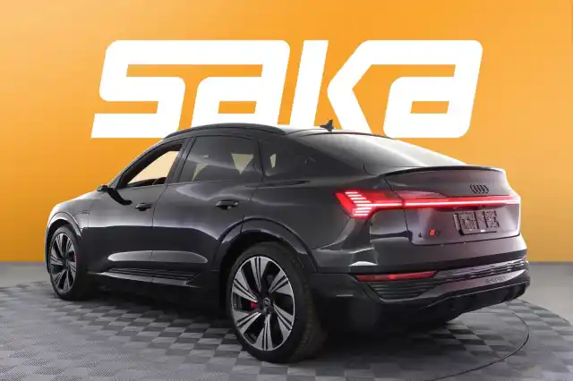 Musta Maastoauto, Audi Q8 e-tron – VAR-38019