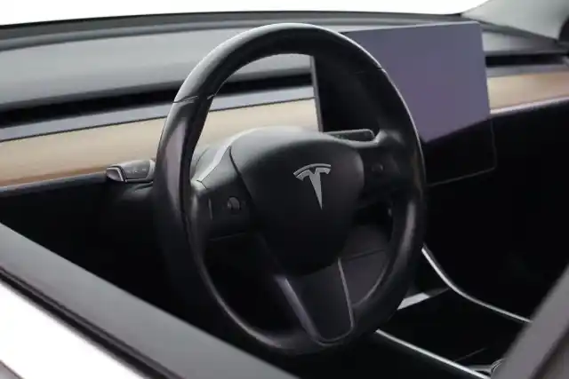 Musta Sedan, Tesla Model 3 – VAR-38486