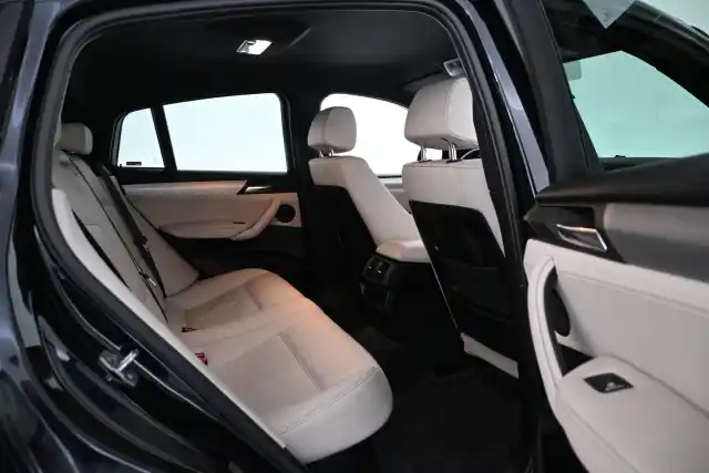 Musta Maastoauto, BMW X4 – VAR-38727