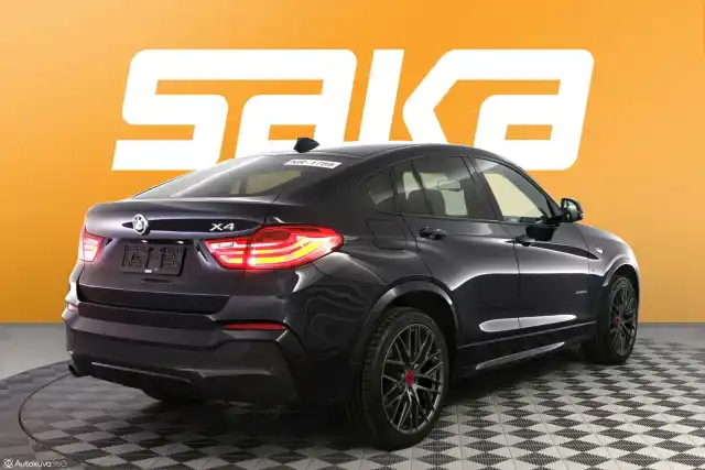 Musta Maastoauto, BMW X4 – VAR-38727