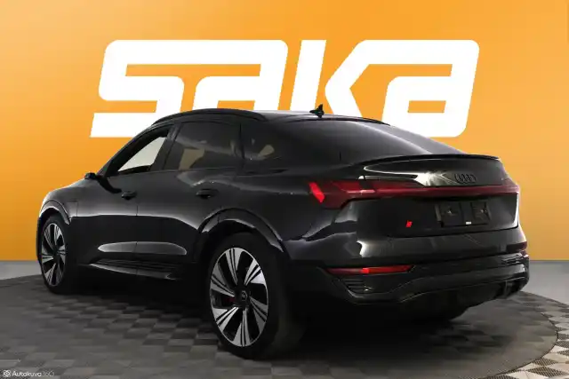 Musta Maastoauto, Audi Q8 e-tron – VAR-39015