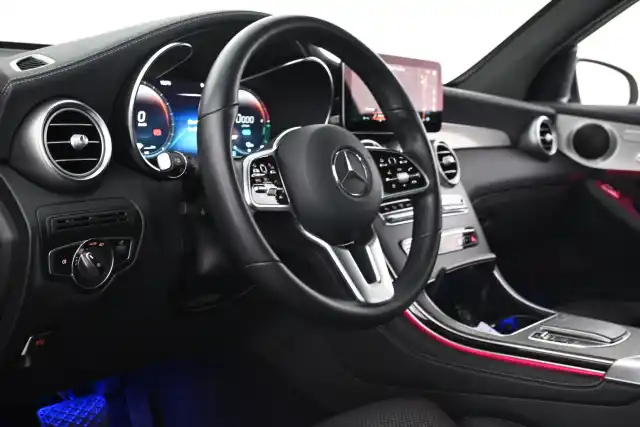 Harmaa Maastoauto, Mercedes-Benz GLC – VAR-39021
