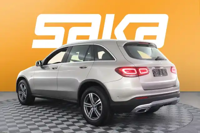 Harmaa Maastoauto, Mercedes-Benz GLC – VAR-39021