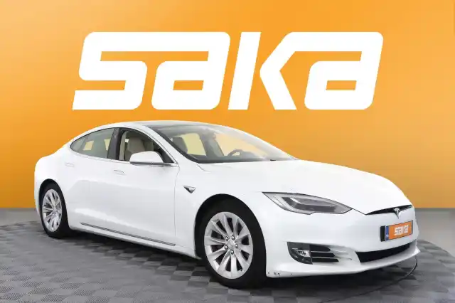 Valkoinen Sedan, Tesla Model S – VAR-39258