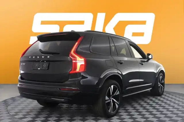 Musta Maastoauto, Volvo XC90 – VAR-39301