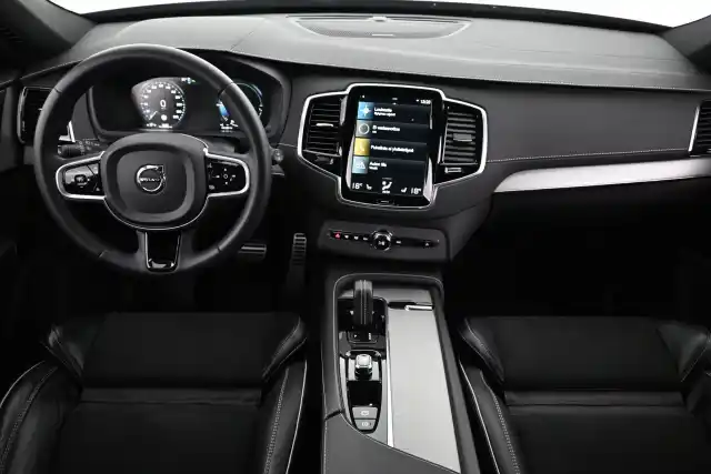 Musta Maastoauto, Volvo XC90 – VAR-39301
