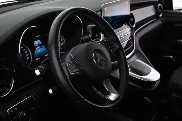 Musta Tila-auto, Mercedes-Benz EQV – VAR-39923