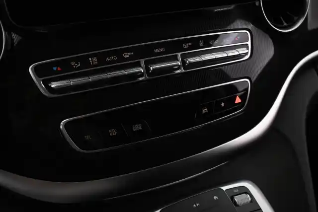Musta Tila-auto, Mercedes-Benz EQV – VAR-39923
