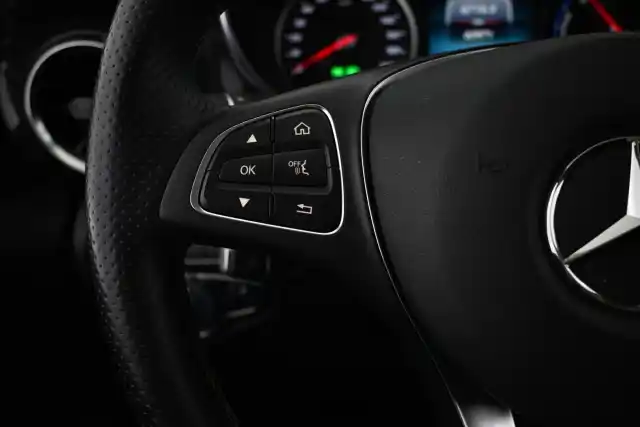 Musta Tila-auto, Mercedes-Benz EQV – VAR-39923