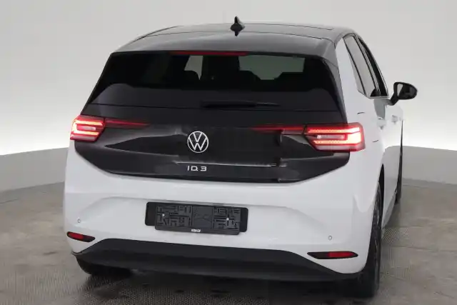 Valkoinen Viistoperä, Volkswagen ID.3 – VAR-39964